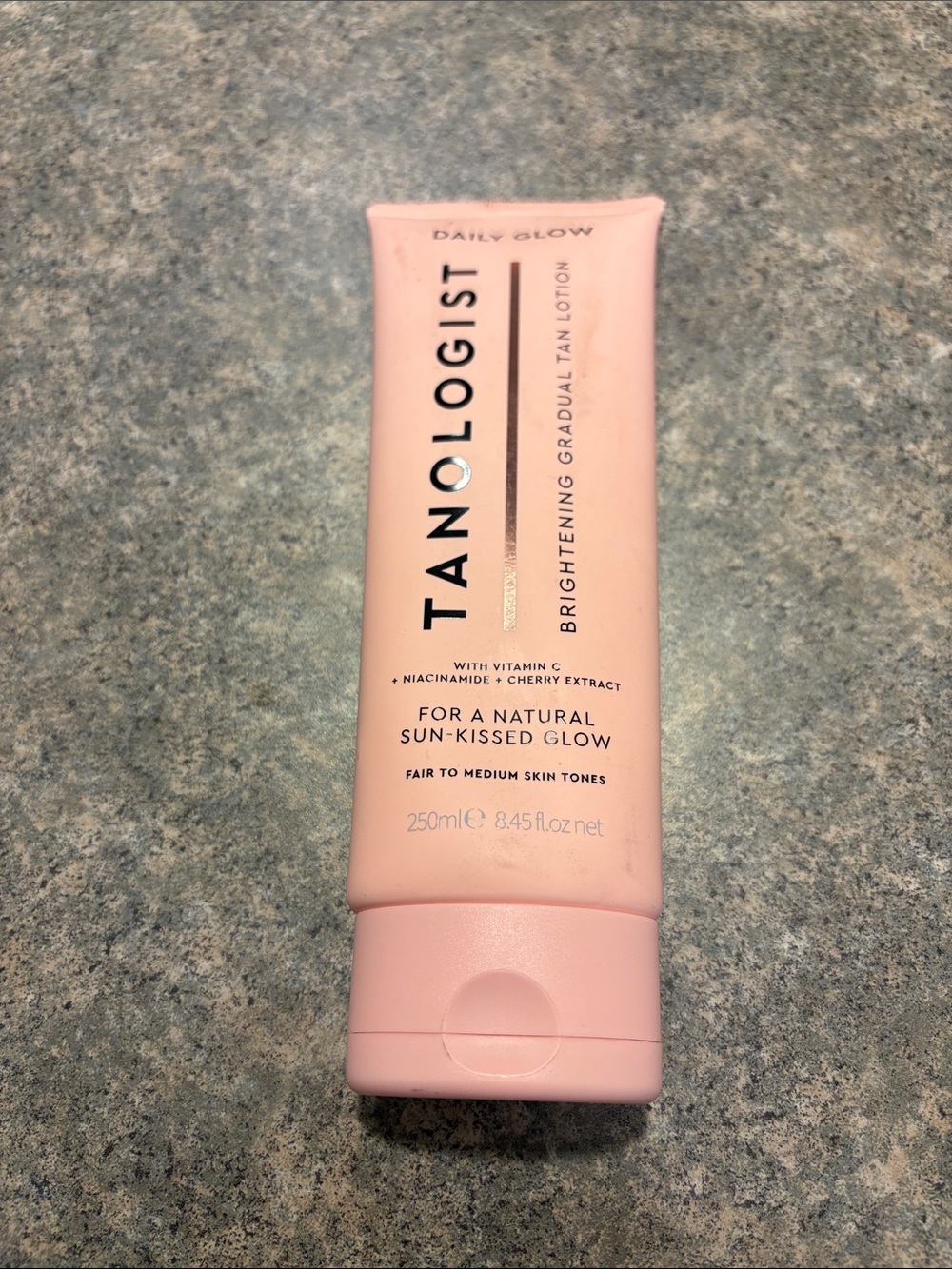 Tanologist Daily Glow Brightening Gradual Tan Lotion — Pink